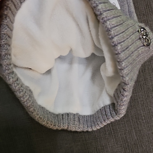 Michael Kors Cable Knit Fleece Lined Cuffed Pom Pom Winter Gray Beanie hat MK main image 5